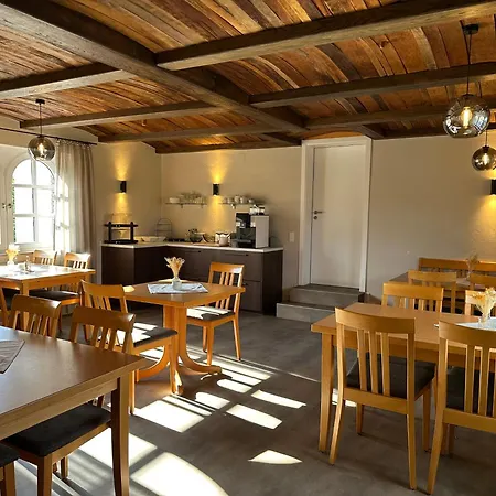 Casa de hóspedes Weingut U. Gaestehaus Vogt-fehlinger 3*